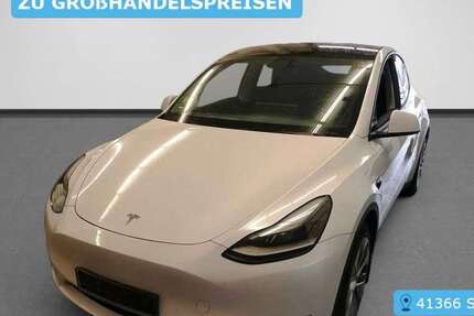 Tesla Model Y 121.469 km 29.407 &euro; Krefeld 47829