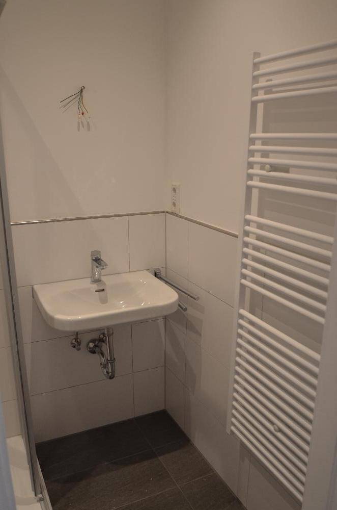 komplett sanierte 2-Zimmerwohnung