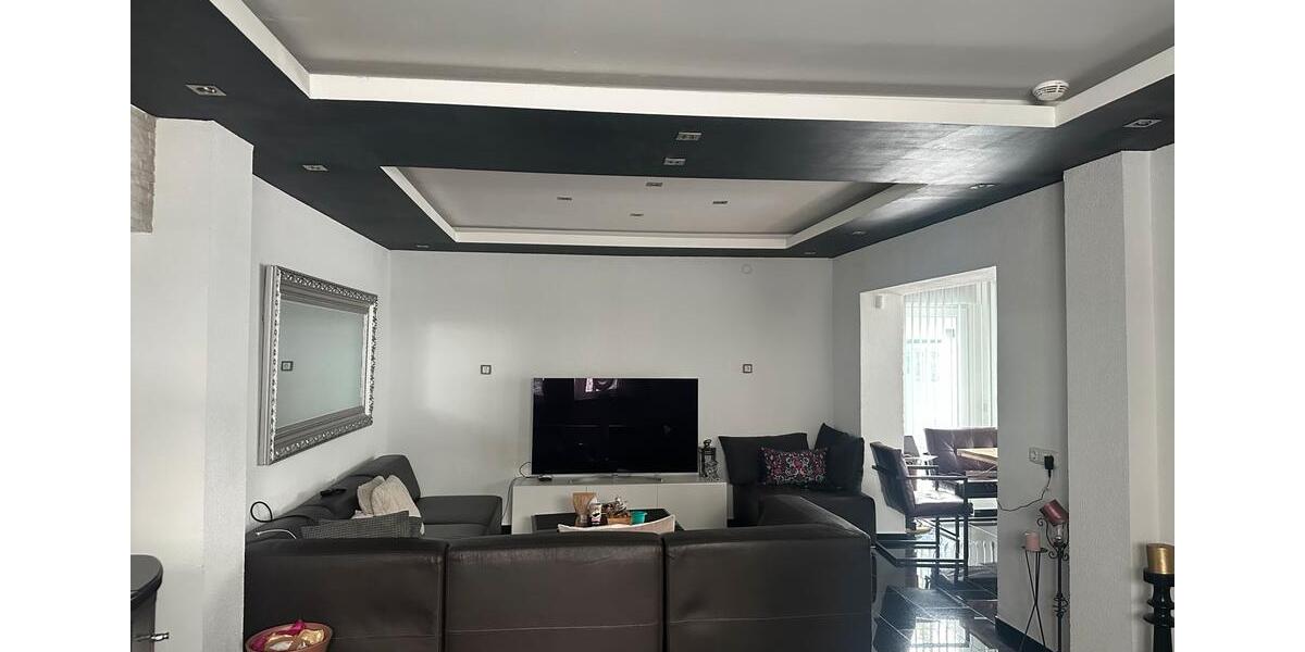 Freistehendes Einfamilienhaus Bungalow mit 10 kWp PV-Anlage 3 zimmer