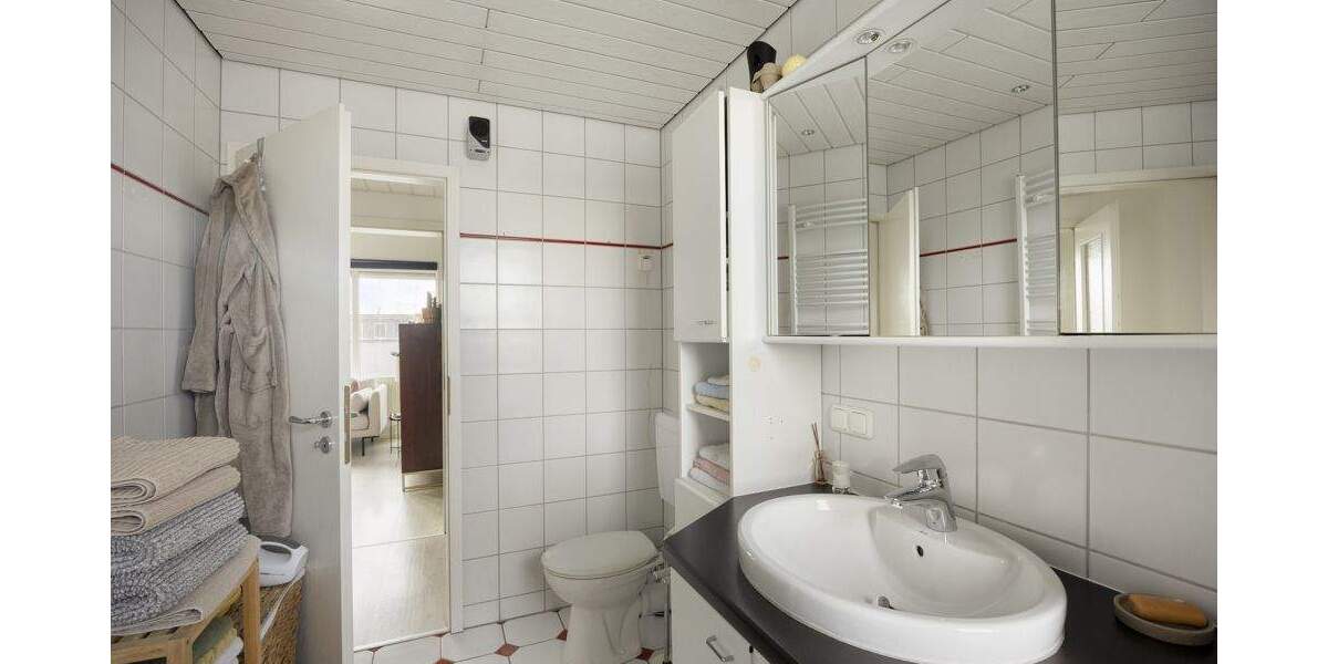 Etagenwohnung Monheim am Rhein Baumberg - 3 Zimmer, 92 m&sup2;, 316.000&euro; | Angebot:25780338