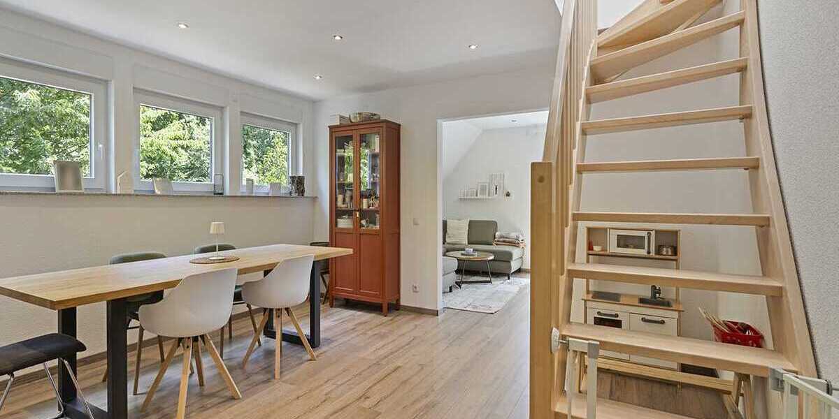 Vermietetes Zwei-Familien-Haus auf großem Grundstück in Ratingen-Hösel 1 zimmer