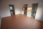 Eigennutzung oder Investition: 4-Parteienhaus in Essen-Steele mit Garten, Wintergarten, 5 Garagen