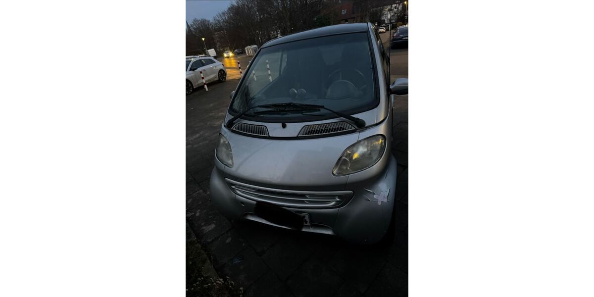 Smart ForTwo 86.000 km 2.000 &euro; Düsseldorf 40625