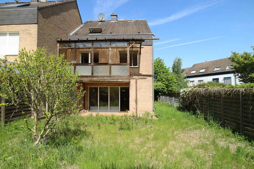 Großzügiges Handwerkerhaus auf Erbpachtgrundstück