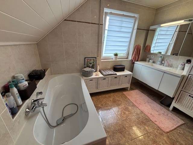 Haus zum Kaufen in Krefeld 649.000 € 122 m²