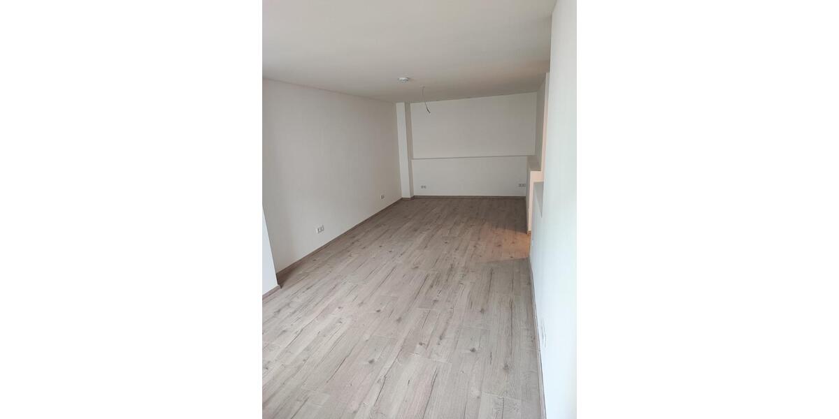 Etagenwohnung Krefeld Cracau - 3 Zimmer, 126 m&sup2;, 1.008&euro; | Angebot:25381668