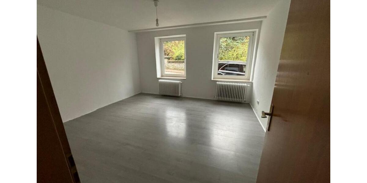 Wunderbare, helle Altbauwohnung in Bonsfeld 4 zimmer