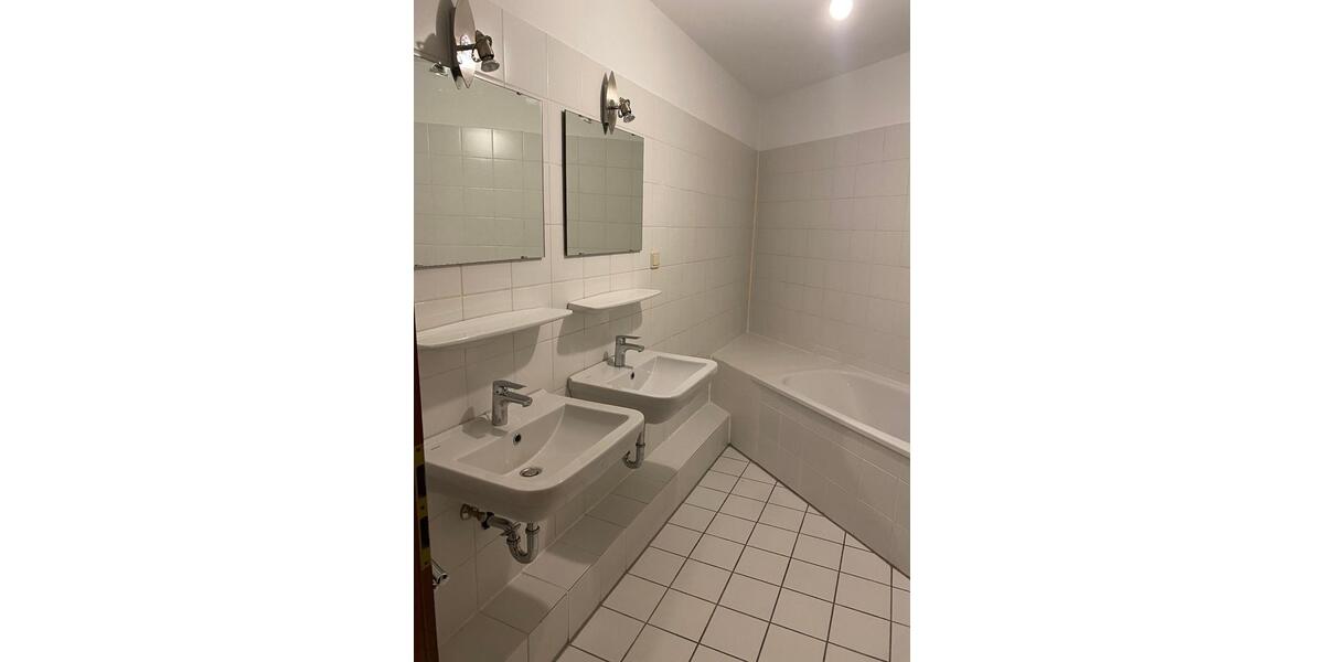 Etagenwohnung Hilden Kalstert - 3 Zimmer, 79 m&sup2;, 995&euro; | Angebot:25658344