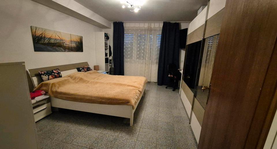 Komfortable große 4-Zimmer-Wohnung in Top Lage in Schlebusch 4 zimmer