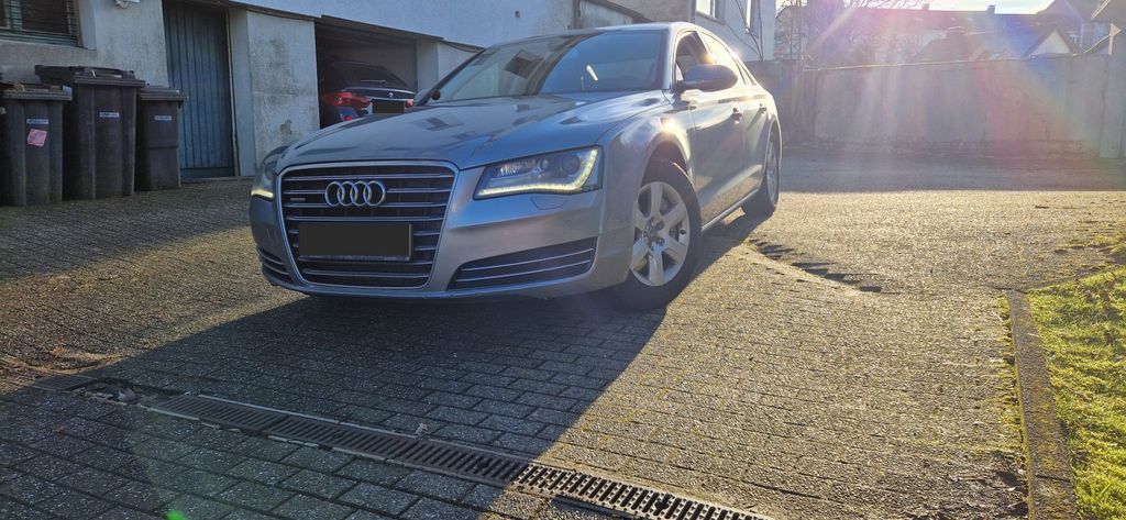 Audi A8 368.000 km 11.900 &euro; Burscheid 51399