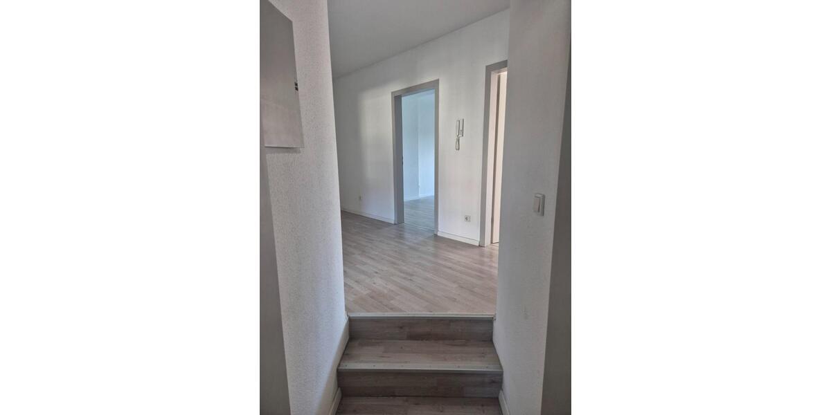 Etagenwohnung Solingen - 3 Zimmer, 71 m&sup2;, 535&euro; | Angebot:25751662