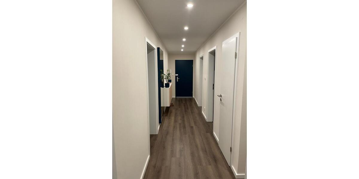 Etagenwohnung Mönchengladbach Süd - 4 Zimmer, 81 m&sup2;, 210.000&euro; | Angebot:27197356