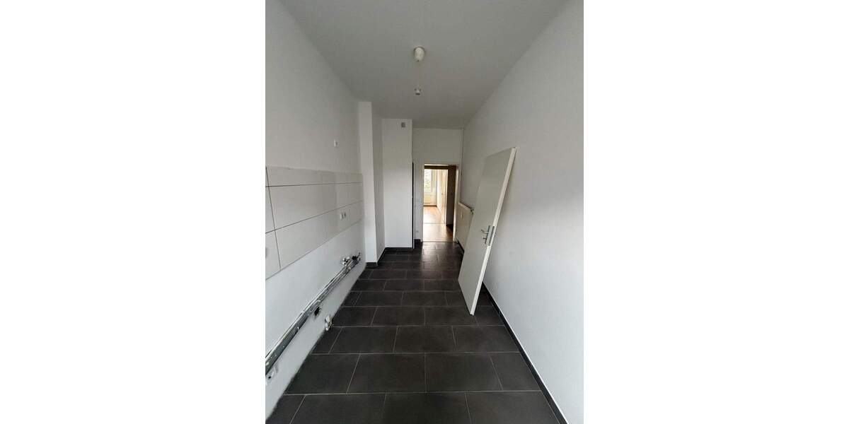 Etagenwohnung Duisburg Mittelmeiderich - 3 Zimmer, 61 m&sup2;, 500&euro; | Angebot:25566064
