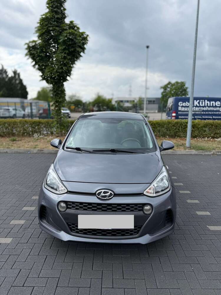 i10