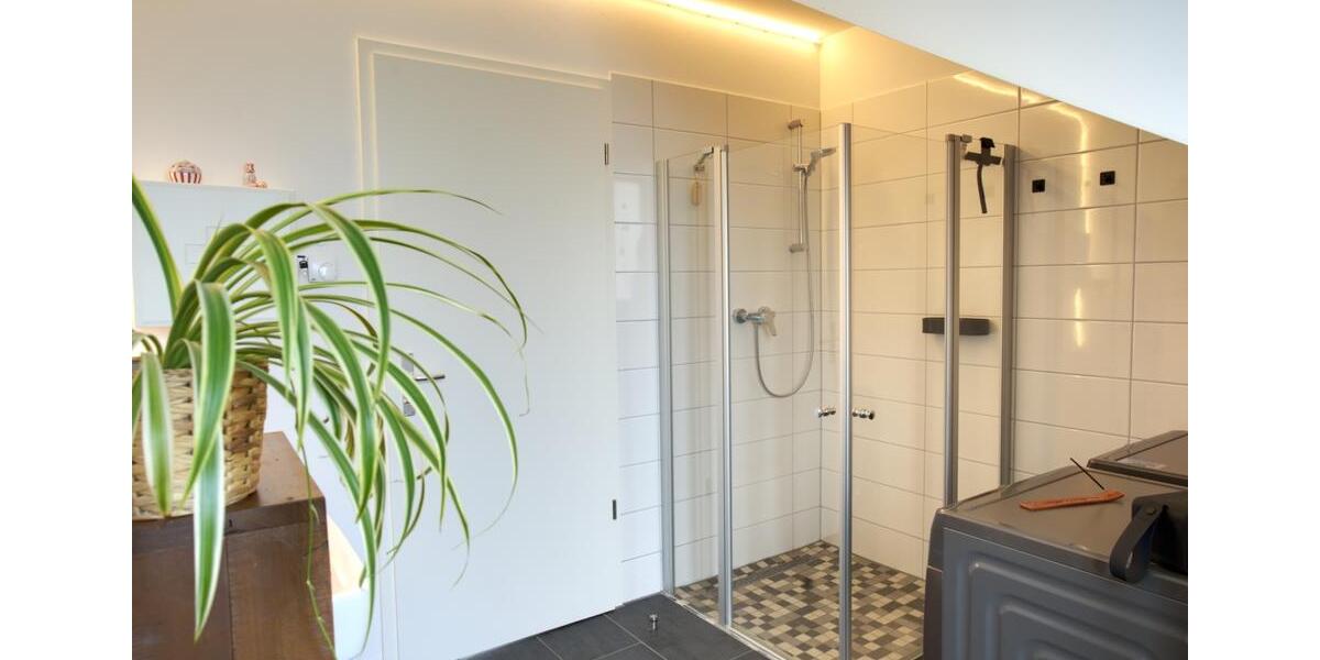 Dachgeschoßwohnung Dormagen - 2 Zimmer, 69 m&sup2;, 760&euro; | Angebot:26423181