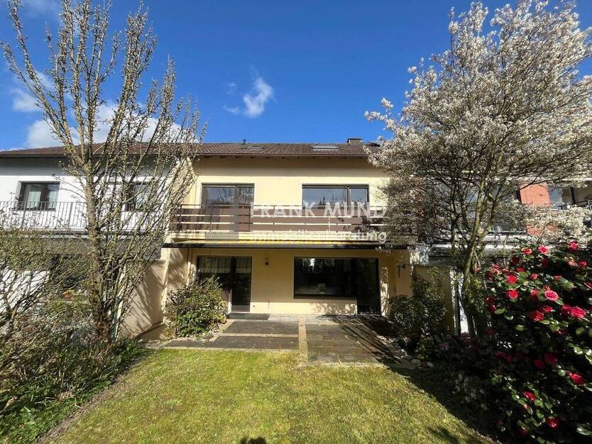 Gepflegtes Reihenmittelhaus mit schönem Garten in beliebter Wohnlage von MG-Windberg