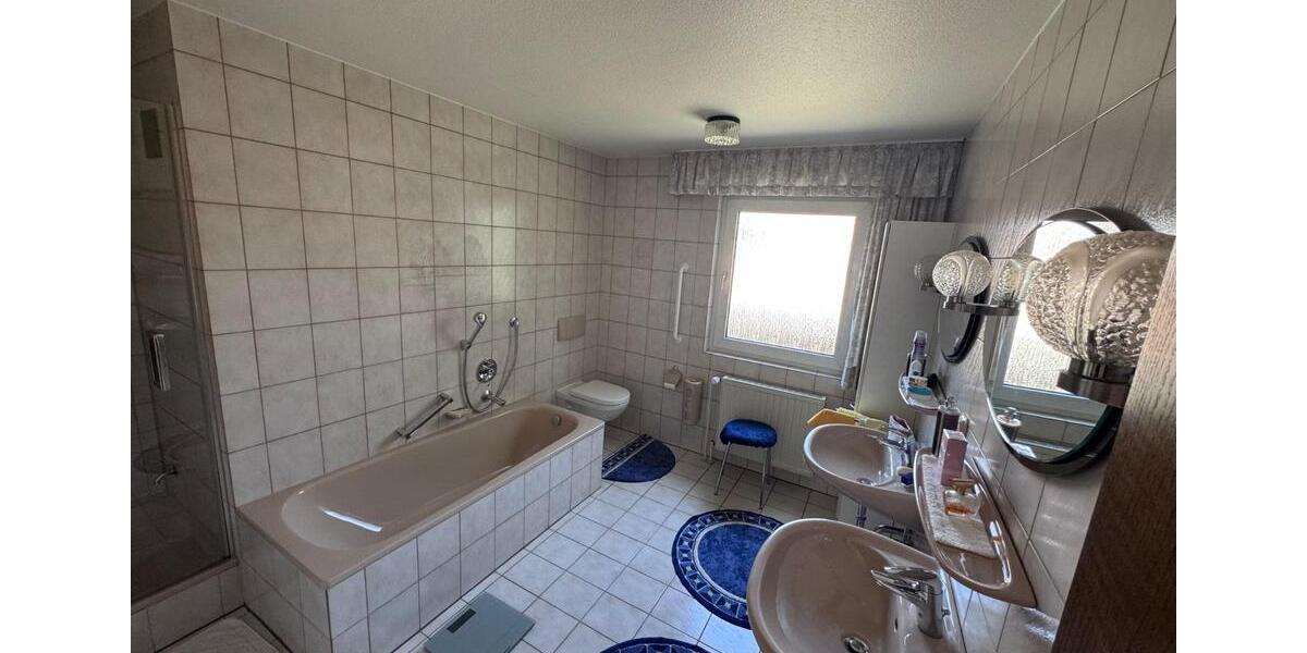 Gepflegtes freistehendes Einfamilienhaus in Wülfrath 6 zimmer