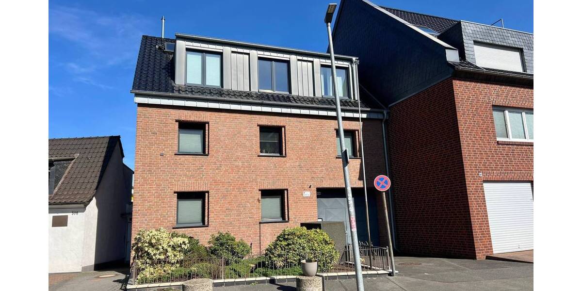 Moderne 2-Zimmer-Wohnung mit Balkon im 1. Obergeschoss 2 zimmer