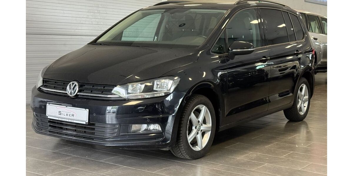 VW Touran 146.598 km 12.890 &euro; Dormagen 41540