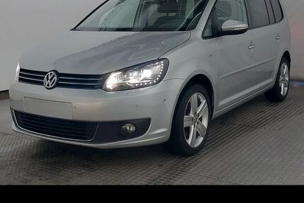 VW Touran 144.000 km 11.590 &euro; Mönchengladbach 41061