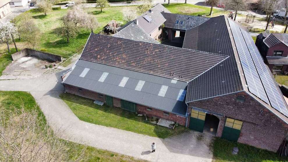 Haus zum Kaufen in Mönchengladbach 1.850.000 € 420 m²
