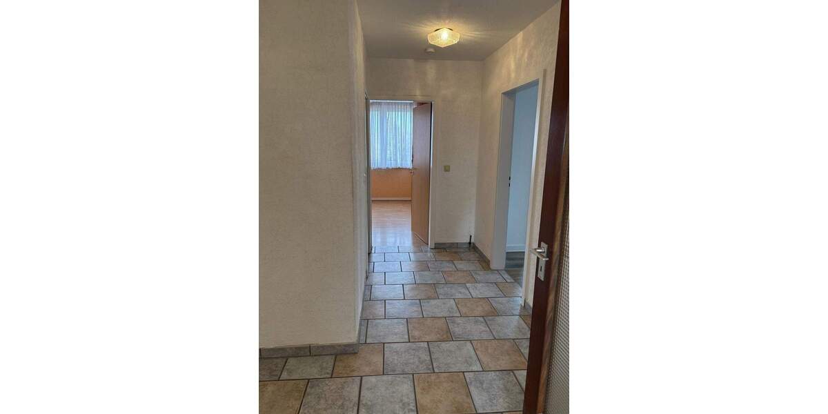 Etagenwohnung Krefeld Inrath/Kliedbruch - 4 Zimmer, 100 m&sup2;, 150.000&euro; | Angebot:25693373