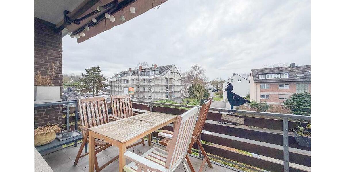 Ratingen-Ost: Großzügige 3-Zimmer-Wohnung mit Balkon und Stellplatz 3 zimmer