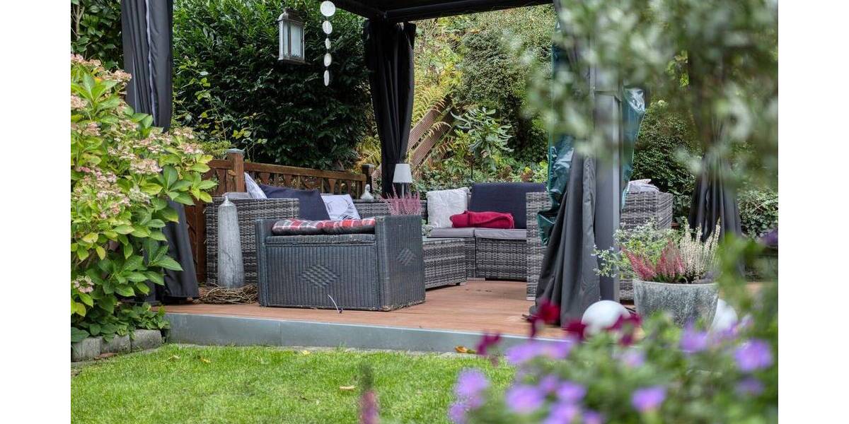 Drei Etagen voller Möglichkeiten - Reihenendhaus mit Einliegerwohnung, Garten & Garage in Winkhausen 7 zimmer