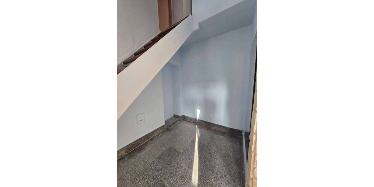 Etagenwohnung Mönchengladbach Rheydt - 4 Zimmer, 85 m&sup2;, 140.000&euro; | Angebot:26249977