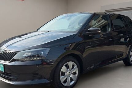 Skoda Fabia 189.799 km 6.490 &euro; Düsseldorf 40235