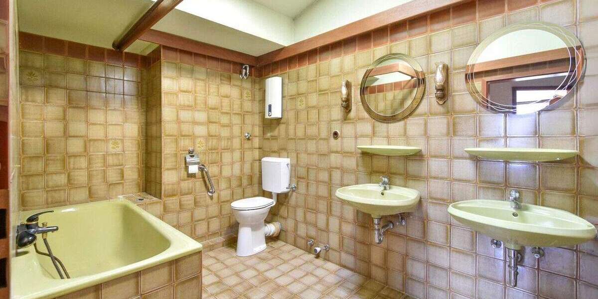 Split-Level-Haus mit großem Potenzial in Duisburg-Huckingen - Energieeffizienzklasse D 4 zimmer