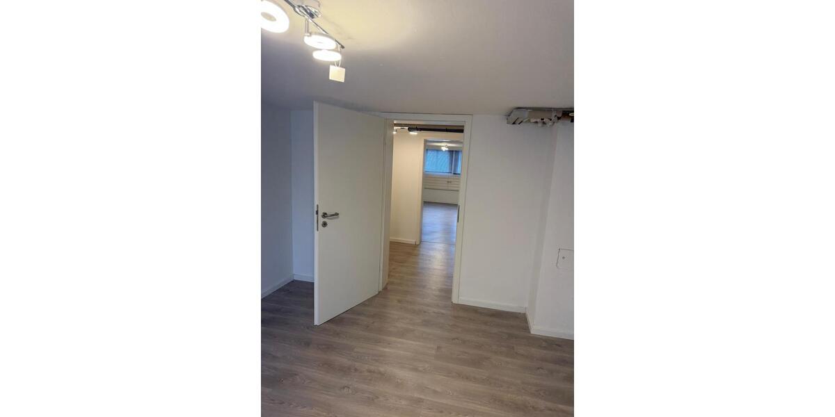 Gewerbeobjekt Moers - 150&euro; | Angebot:25724774