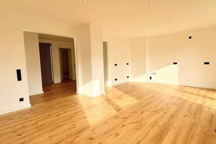 Neubauqualität: komplett revitalisierte 2,5-Zimmerwohnung im Herzen von Düsseldorf-Derendorf