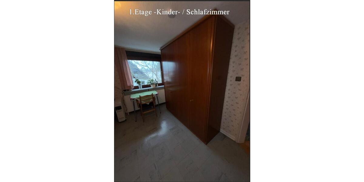 Doppelhaushälfte mit großer Garage und Garten 5 zimmer