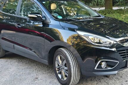 Hyundai ix35 143.465 km 7.400 &euro; Mönchengladbach 41169