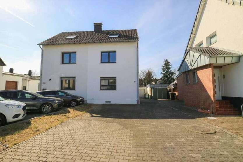 Haus zum Kaufen in Dormagen 399.000 € 107 m²