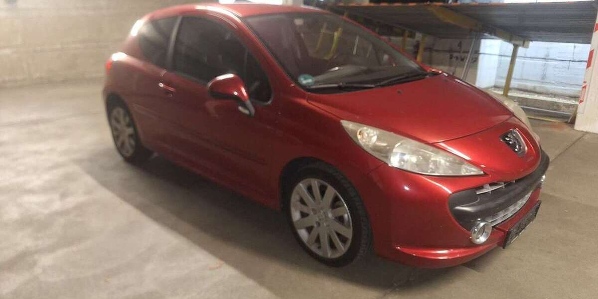 Peugeot 207 182.618 km 1.900 &euro; DÜSSELDORF 40219