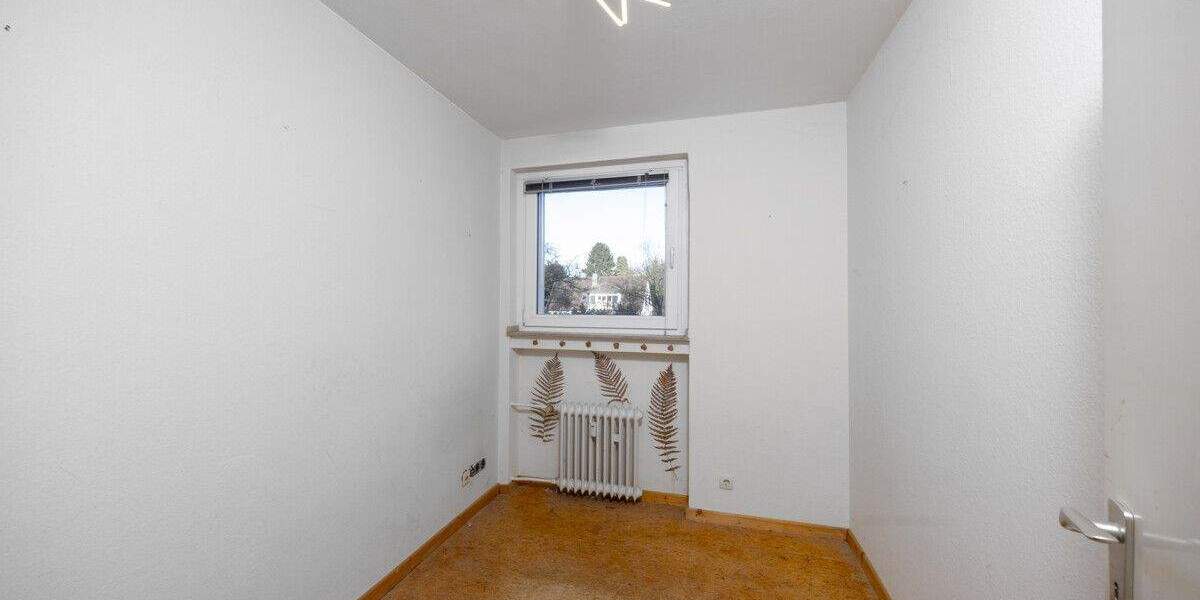 Großzügige 5-Zimmer-Wohnung mit zwei Bädern und Balkon in guter Lage von Büderich 5 zimmer