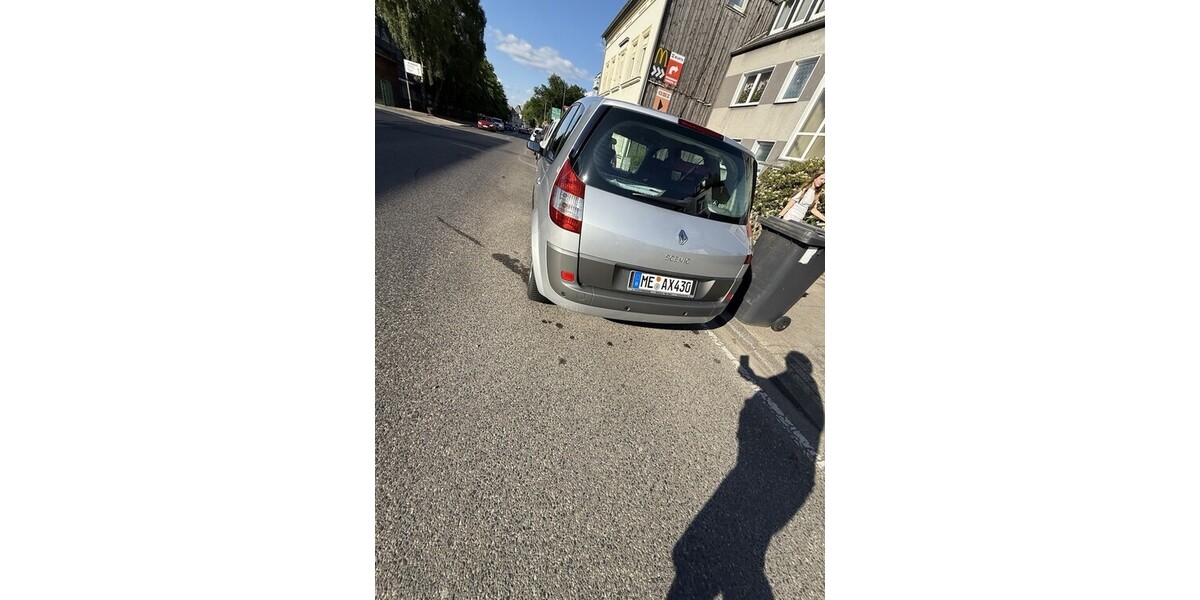 Renault Scenic 115.000 km 3.999 &euro; Heiligenhaus 42579