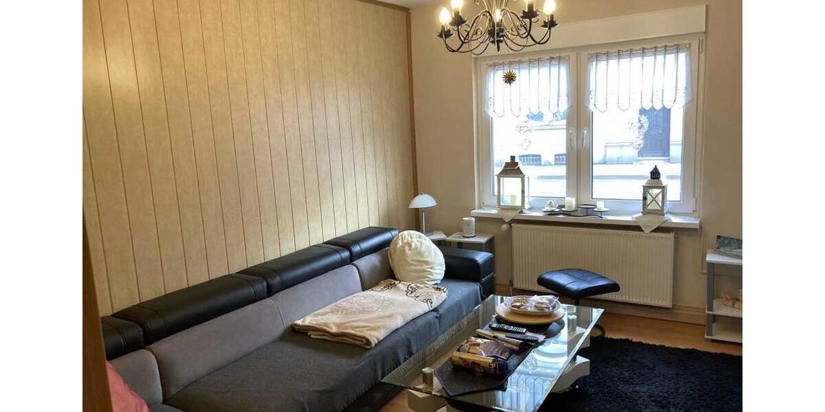 Große vermietete ETW im Erdgeschoss mit 2 Stellplätzen von Privat 6 zimmer