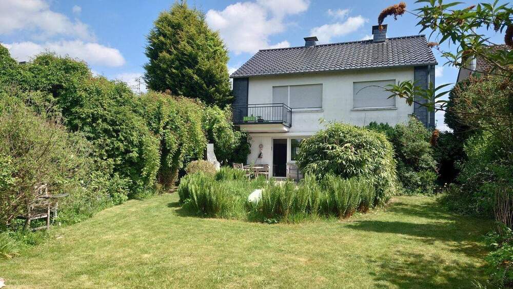 Mehrfamilienhaus, Wohnhaus Moers Hülsdonk - 6 Zimmer, 132 m&sup2;, 580.000&euro; | Angebot:25896452