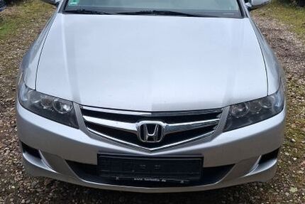 Honda Accord 239.000 km 2.299 &euro; Oberhausen 46149