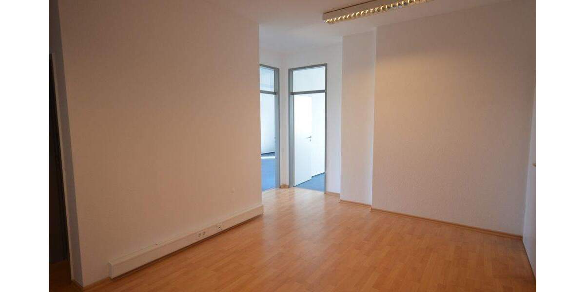 Gewerbeobjekt Mönchengladbach Eicken - 4 Zimmer, 121 m&sup2;, 972&euro; | Angebot:25665593