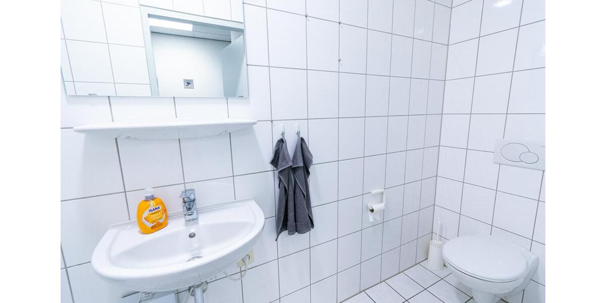 Gewerbeobjekt Düsseldorf Stadtbezirk 10 - 1.226&euro; | Angebot:23221463