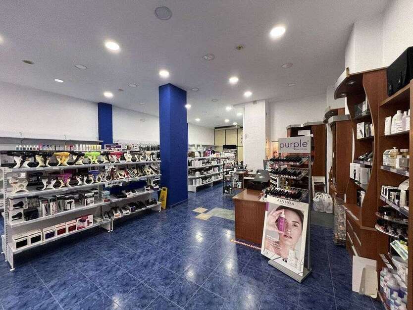 Grundstück in Málaga 745.000 € 806 m²