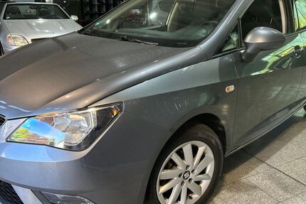 Seat Ibiza 90.000 km 5.890 &euro; Duisburg 47059