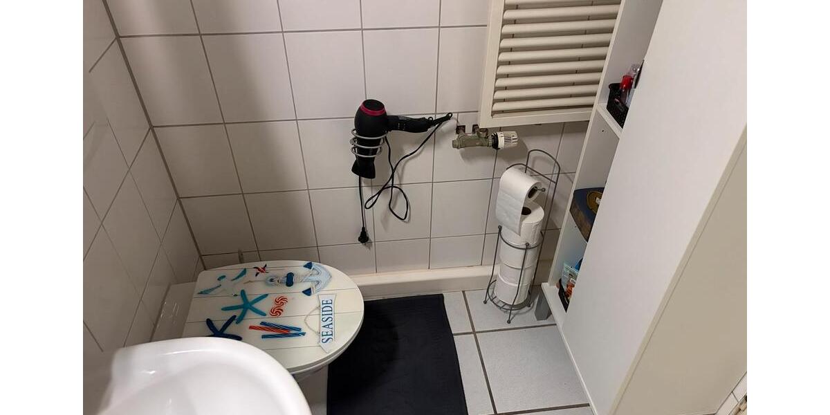 Dachgeschoßwohnung Mönchengladbach West - 4 Zimmer, 93 m&sup2;, 180.000&euro; | Angebot:27077729