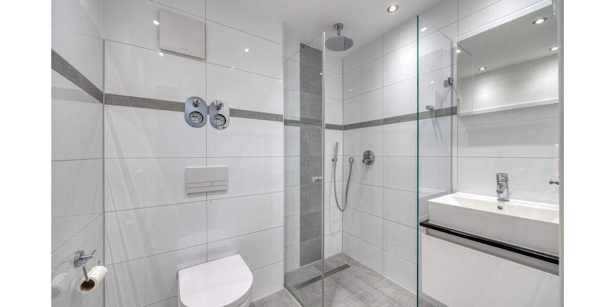 **** Jetzt schon an die Zukunft denken, Dachgeschosswohnung mit Ambiente in jeder Lebenslage **** 3 zimmer