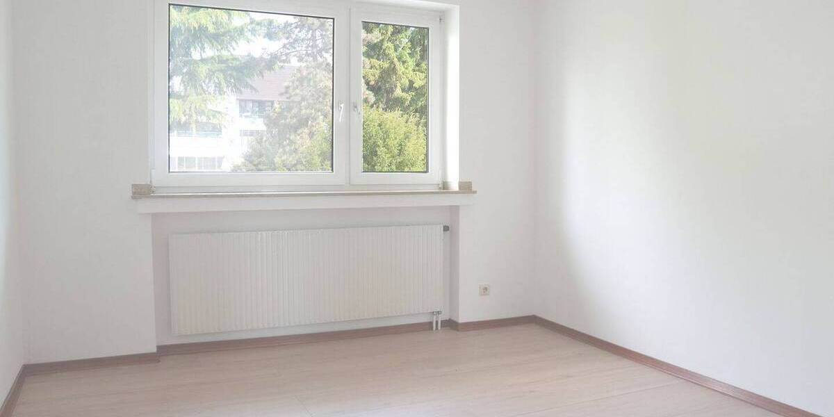 Etagenwohnung Düsseldorf Urdenbach - 3 Zimmer, 85 m&sup2;, 1.250&euro; | Angebot:26451783