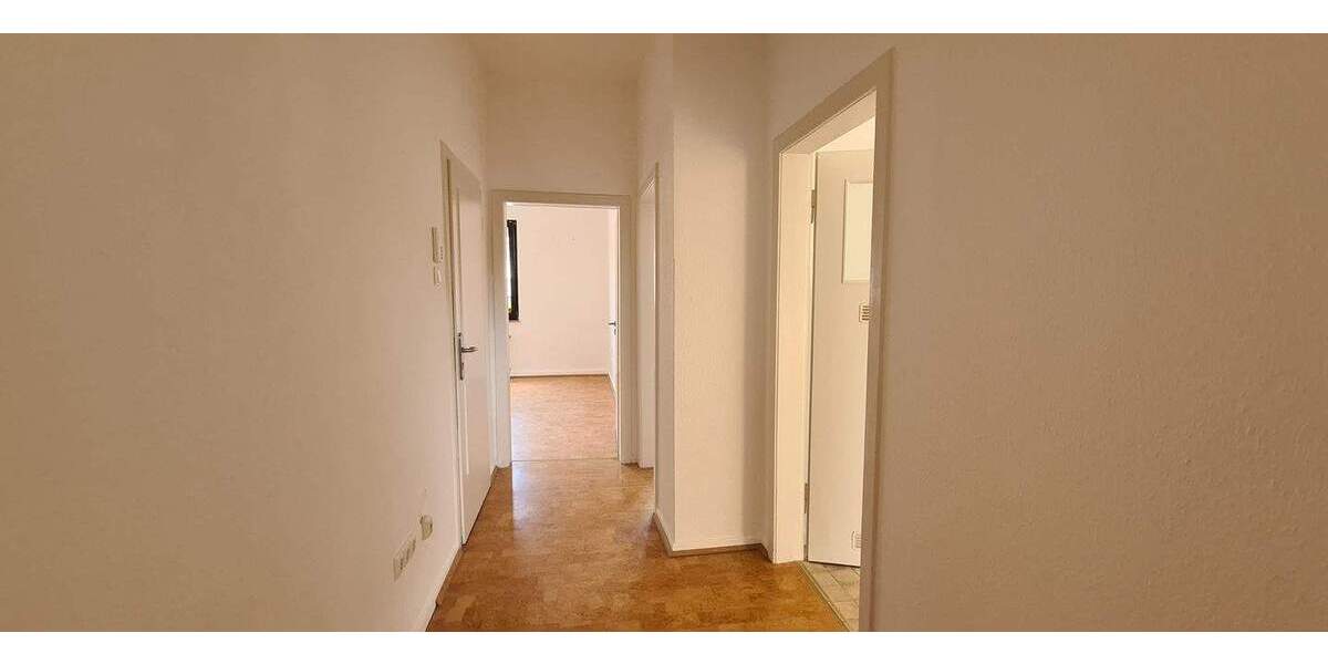 Etagenwohnung Mönchengladbach Stadtmitte - 3 Zimmer, 83 m&sup2;, 830&euro; | Angebot:25705951
